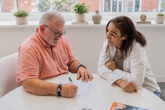 Aide administrative à domicile pour personne âgée