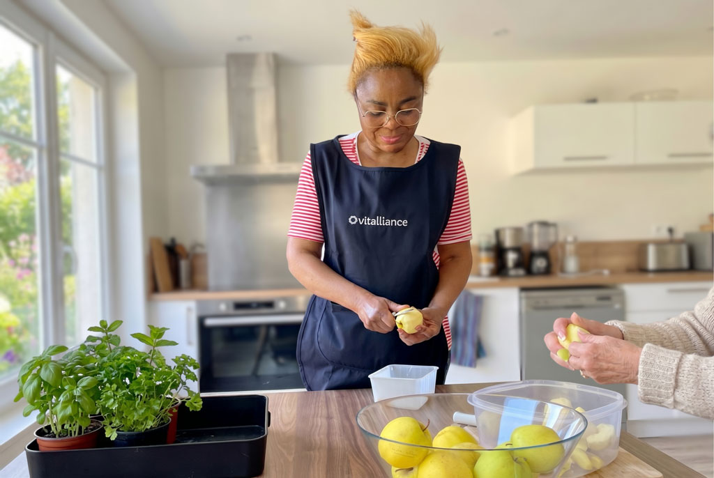 Aide au repas à domicile pour personne âgée