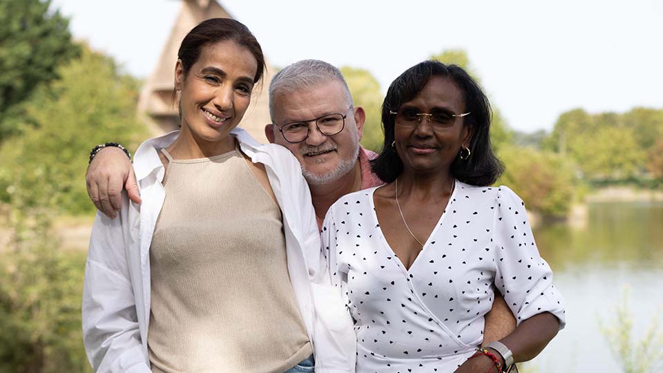 Saadia, Jean-Pierre et Marie, auxiliaires de vie à Evry.